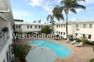 Park Seville in Sherman Oaks, CA - Building Photo - Building Photo