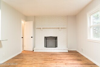 2702 Ballad Blvd in Louisville, KY - Building Photo - Building Photo