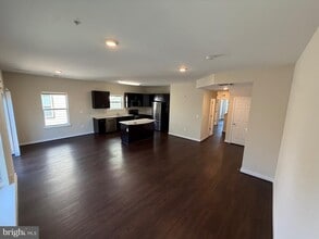 3301 Demirel Way in Ellicott City, MD - Building Photo - Building Photo
