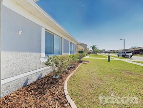 13346 Prestwick Dr in Riverview, FL - Foto de edificio - Building Photo