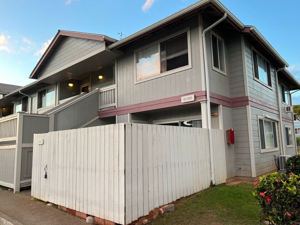 95-1195-1195 Maka?ika?i St in Mililani, HI - Building Photo