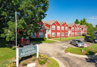 Geneva Meadows in Lake Geneva, WI - Foto de edificio - Building Photo