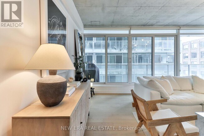 property at 75-475 Portland St