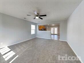 135 Nacoochee Way in Canton, GA - Foto de edificio - Building Photo