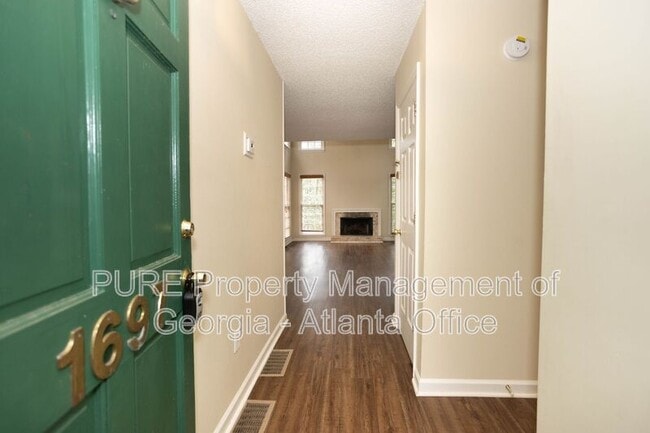 1697 Paddlewheel Dr NE in Marietta, GA - Building Photo - Building Photo