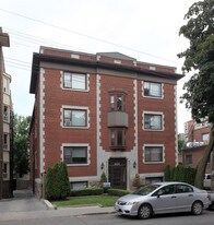 323 Lonsdale Rd in Toronto, ON - Building Photo