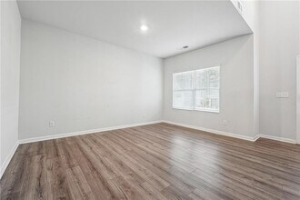 604 Clark Lake Estates Dr in Grayson, GA - Building Photo - Building Photo