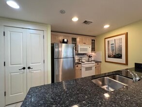 9100 Baytowne Wharf Blvd in Destin, FL - Building Photo - Building Photo