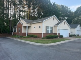 property at 307 Windcroft Cir NW