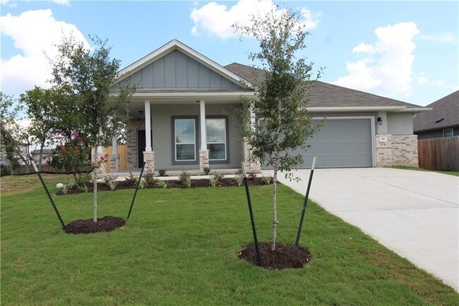 307 Silver Glen Dr in Niederwald, TX - Building Photo - Building Photo