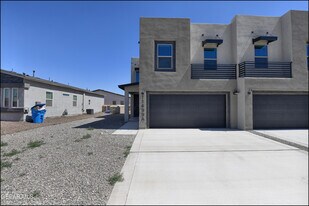 11499 Summer Dr in Socorro, TX - Building Photo