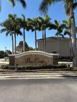 22453 SW 88th Path in Cutler Bay, FL - Building Photo