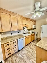 W169N11404 Biscayne Dr in Germantown, WI - Building Photo - Building Photo