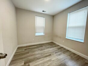 113 Hillside St, Unit 1 in Boston, MA - Building Photo - Building Photo