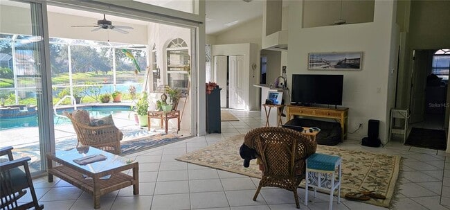1152 Deardon Dr in Venice, FL - Building Photo - Building Photo