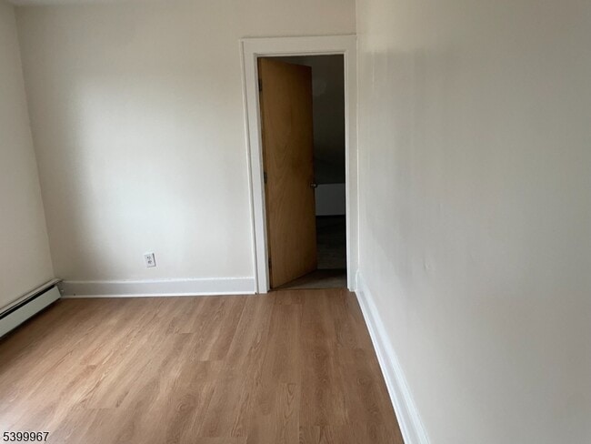 87 Butler St in Paterson, NJ - Building Photo - Building Photo