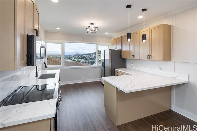 property at 2130 Skyline Dr