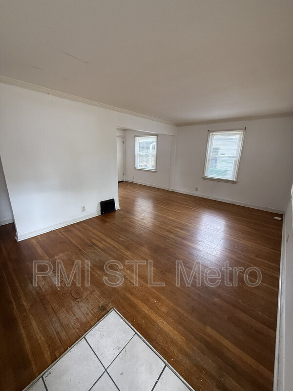 1241 Avant Dr in St. Louis, MO - Building Photo - Building Photo