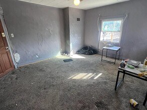 128 Lafayette St in Waterloo, IA - Building Photo - Building Photo