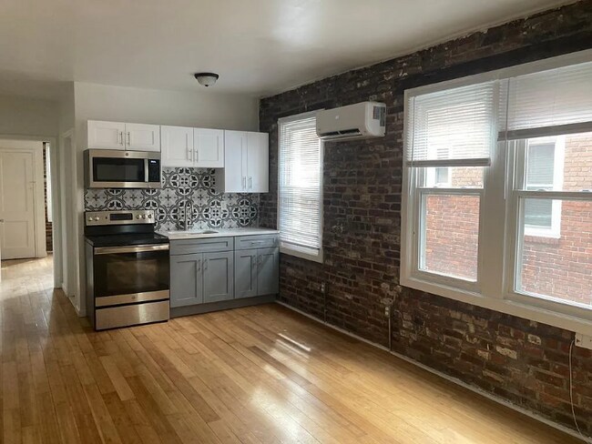 3856 Haverford Ave in Philadelphia, PA - Building Photo - Building Photo