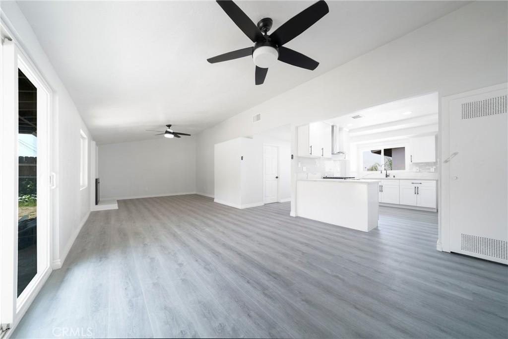 5321 Elmwood Rd in San Bernardino, CA - Building Photo