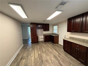 616 Oriole St in Metairie, LA - Foto de edificio - Building Photo