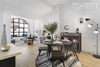 41-21 28th St-Unit -10J in Queens, NY - Building Photo - Building Photo