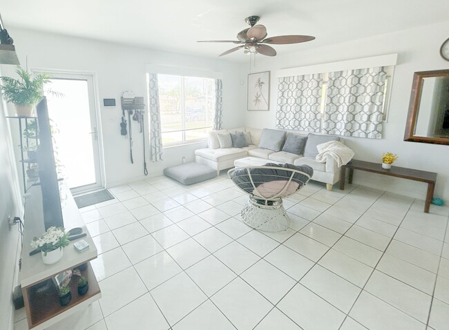 1111 NE 211th Ter in Miami, FL - Building Photo - Building Photo