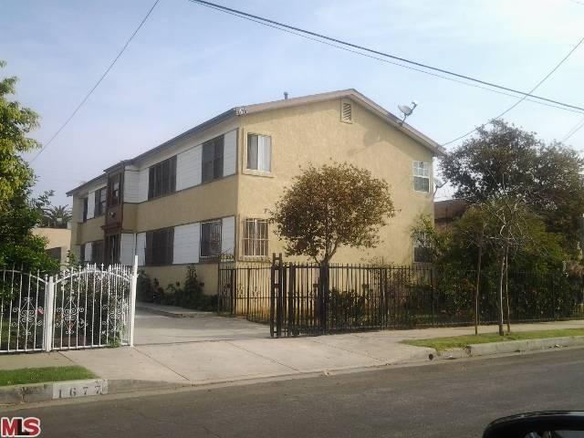 1671 W 20th St in Los Angeles, CA - Building Photo