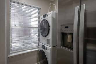 The Woods at Menchaca in Austin, TX - Foto de edificio - Interior Photo