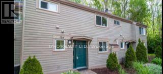 135-135 Escarpment Crescent