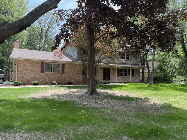 property at 1401 Bayberry Ln