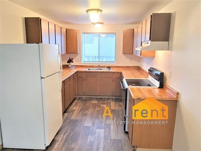 property at 3095 Canal Ave