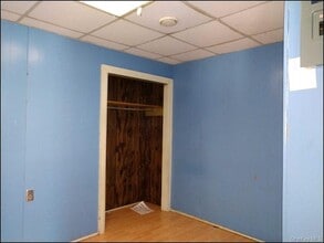 200 Manchester Rd in Arlington, NY - Building Photo - Building Photo