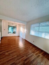 4727 Hayford Way in Sacramento, CA - Building Photo - Building Photo