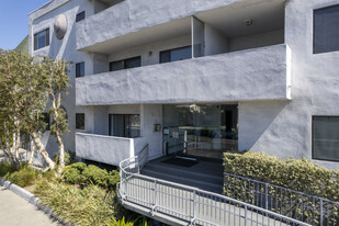 Vermont Towers in Los Angeles, CA - Foto de edificio - Building Photo