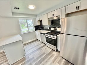 2868 Noble Rd in Cleveland Heights, OH - Building Photo - Building Photo