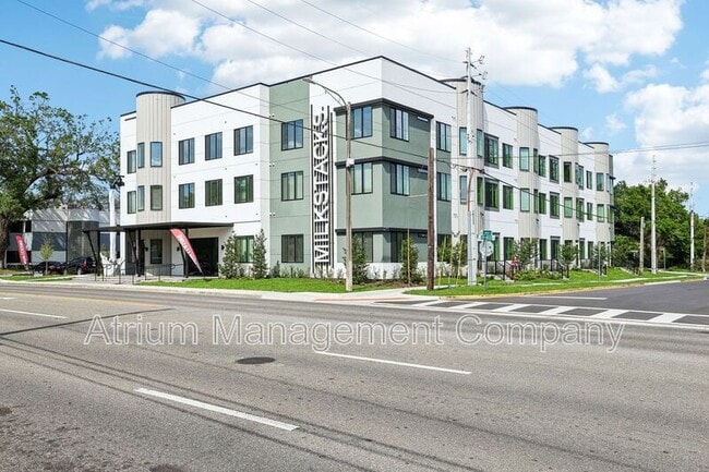 221 S Bumby Ave in Orlando, FL - Building Photo - Building Photo