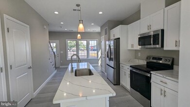 2251 Papermill Rd in Winchester, VA - Building Photo - Building Photo