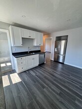17 Waters St in Millbury, MA - Building Photo - Building Photo