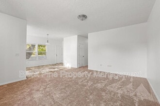 8958 W Stirrup St in Boise, ID - Building Photo - Building Photo