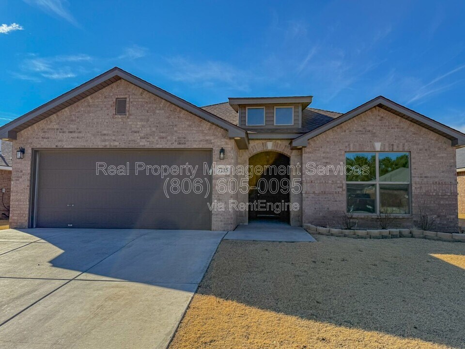 7115 90th St in Lubbock, TX - Building Photo