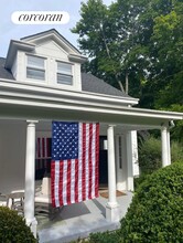 70 S Ferry Rd in Shelter Island, NY - Building Photo - Building Photo