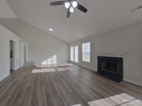 3600 Amos Dr in Greensboro, NC - Building Photo - Building Photo