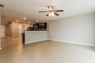 8308 Silverbell Loop in Brooksville, FL - Building Photo - Building Photo