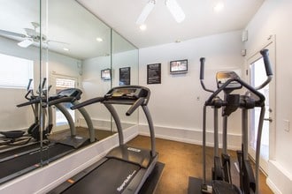 Huntington Continental in Huntington Beach, CA - Building Photo - Building Photo