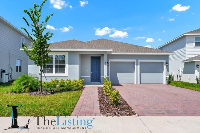 property at 3685 Kings Canyon Dr