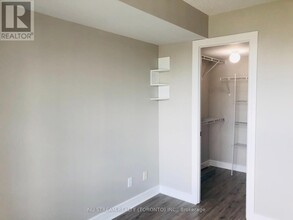18-1418 Harrison Garden Blvd in Toronto, ON - Building Photo - Building Photo