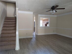 601 Oakmont Ln in Norcross, GA - Building Photo - Building Photo