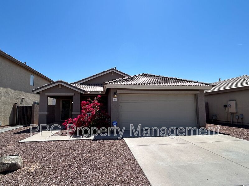 11025 W Mountain View Dr in Avondale, AZ - Foto de edificio